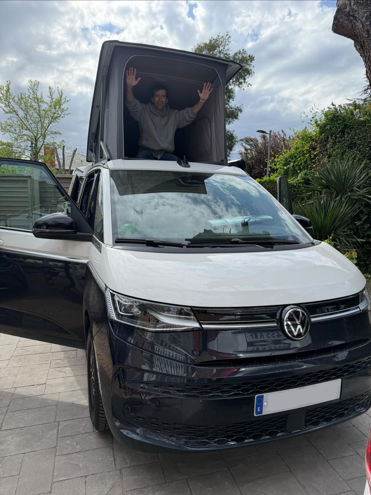 Antonio con su VW California Ocean T7